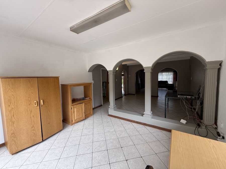 4 Bedroom Property for Sale in Schoemansville North West